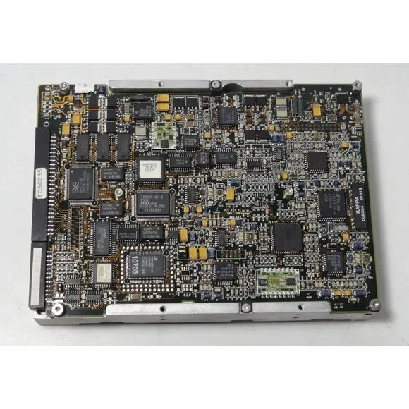 Micropolis 1624 668 MB 5.25" SCSI Hard Drive. P/N KG0033-01-2